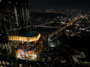 Tenku Sky Bar: Điểm hẹn cocktail và Sake trên tầng 67